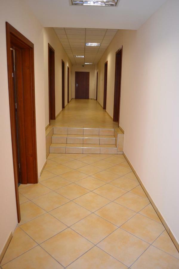 Hostel Mikolajczyka59 Sosnowiec Bagian luar foto