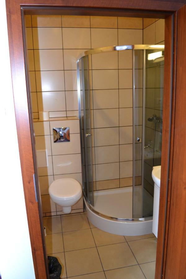 Hostel Mikolajczyka59 Sosnowiec Bagian luar foto